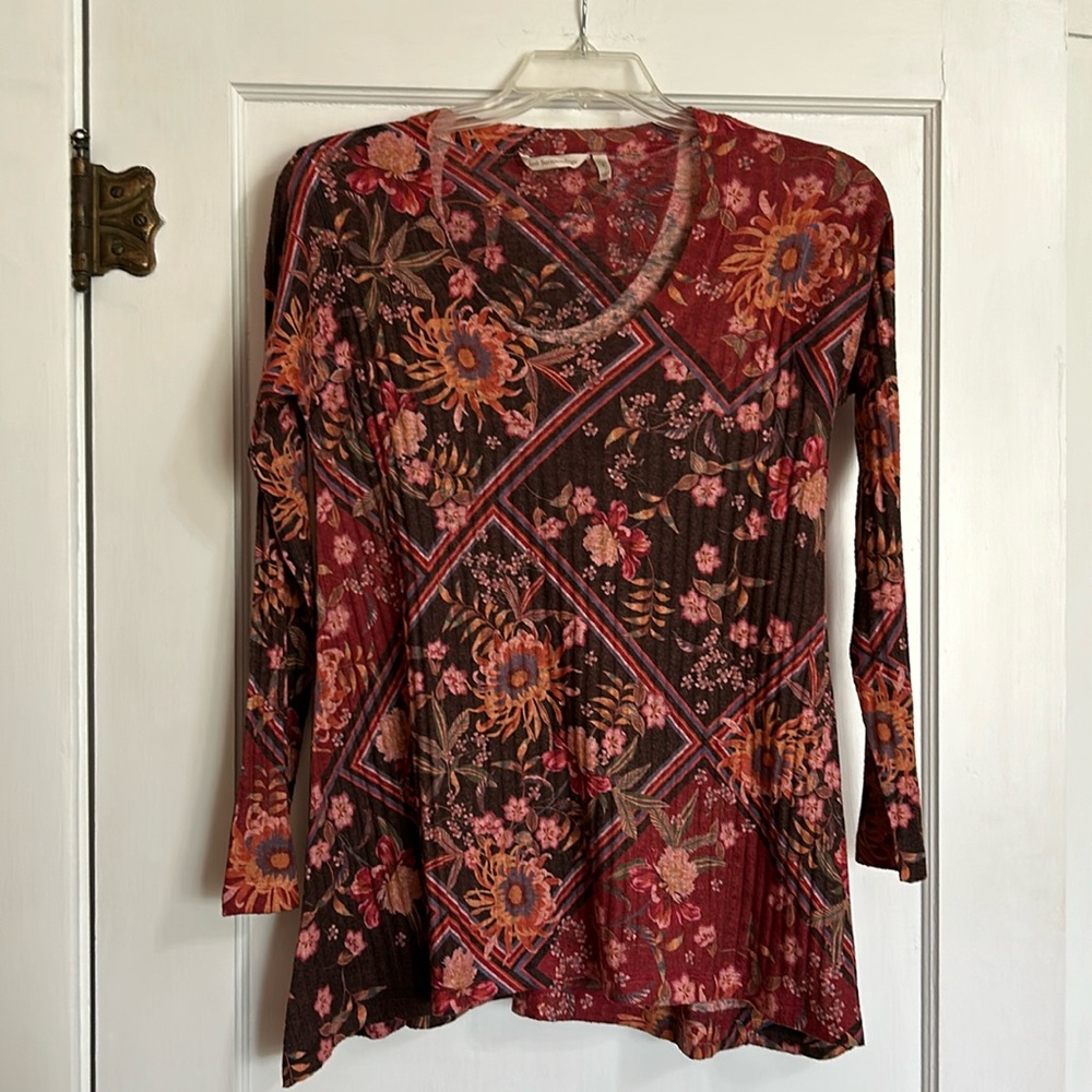 Soft Surroundings brown and red print lightweight tunic. S